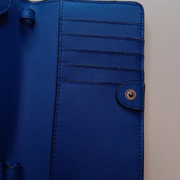 Henri Bendel Card Wallet - Picture 2 of 3